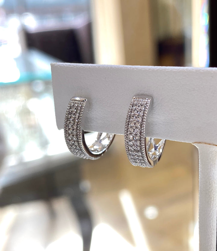 Natural Diamond 15.5 mm Hoop Earrings